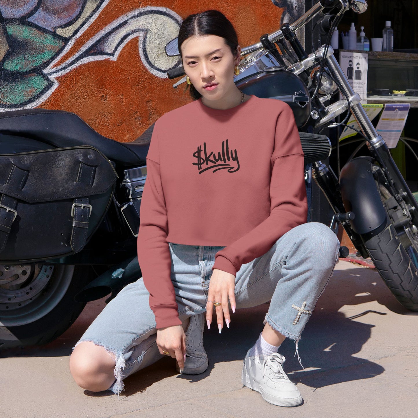 DAB Skully Graphic Cropped Sweatshirt | skull crown streetwear